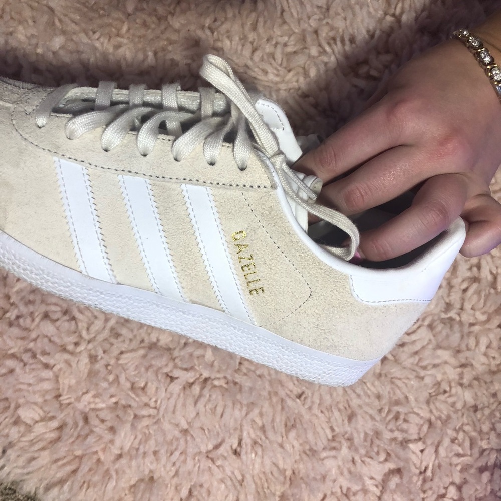 Adidas Gazelle Shoes